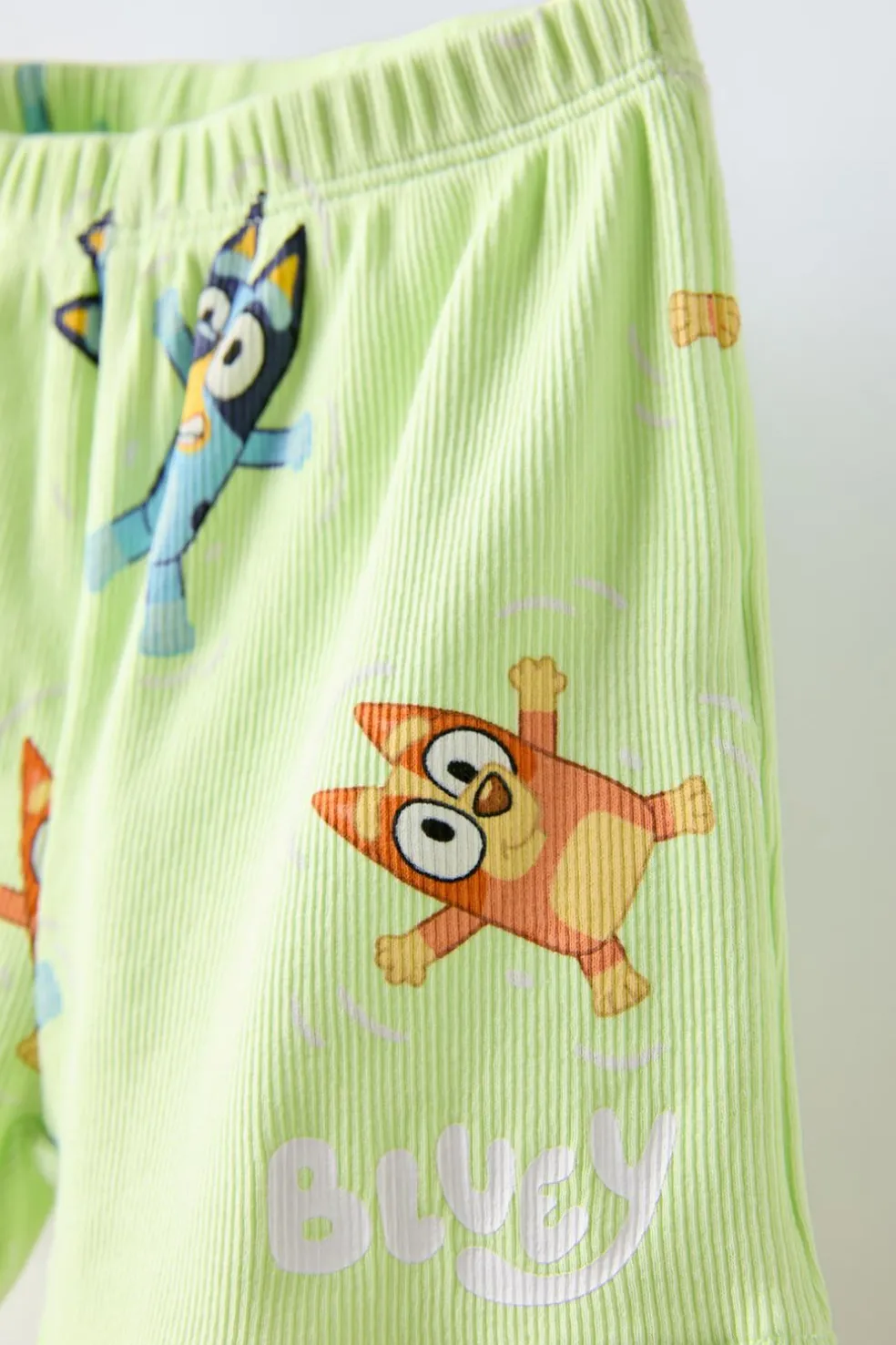 2-6 ANOS/ CONJUNTO COM NERVURAS BLUEY © LUDO STUDIO-ZARA Online