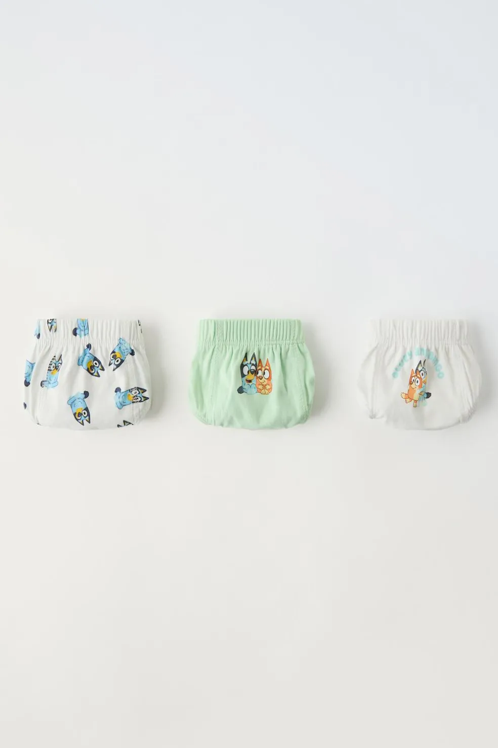 2-6 ANOS/ CONJUNTO DE TRÊS CUECAS BLUEY © LUDO STUDIO-ZARA Best