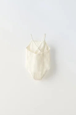 2-6 ANOS/ FATO DE BANHO COM TEXTURA DE CEREJAS-ZARA New