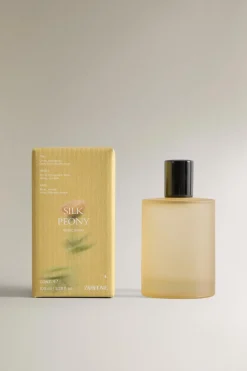 ZARA Fragrâncias Para Casa|Fragrâncias Para Casa^(100 ML) AMBIENTADOR TÊXTIL SILK PEONY Rosa-pálido