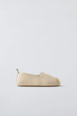 ALPERGATA EM PELE-ZARA Fashion