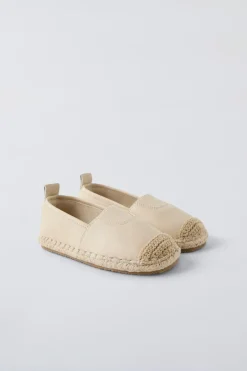 ALPERGATA EM PELE-ZARA Fashion