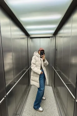 ZARA Sobretudos / Anoraques|Winter Layersnew^ANORAQUE ACOLCHOADO COM CAPUZ WINDPROOF Cru