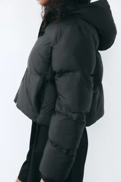 ZARA Sobretudos / Anoraques^ANORAQUE ACOLCHOADO IMPERMEÁVEL Preto
