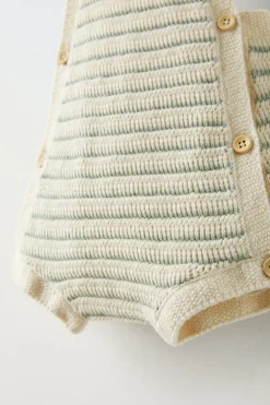 BABYGROW DE MALHA ÀS RISCAS COM BOTÕES-ZARA Outlet