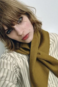 ZARA Acessórios / Bijuteria^BANDANA COM LÃ Camel-claro