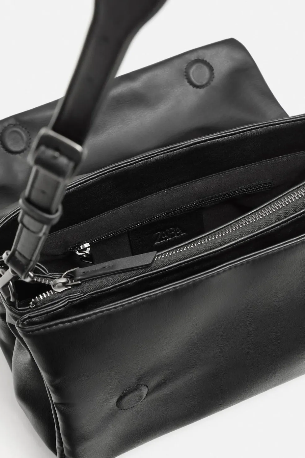 ZARA Malas / Mochilas^BANDOLERA SOLAPA CADENA Preto