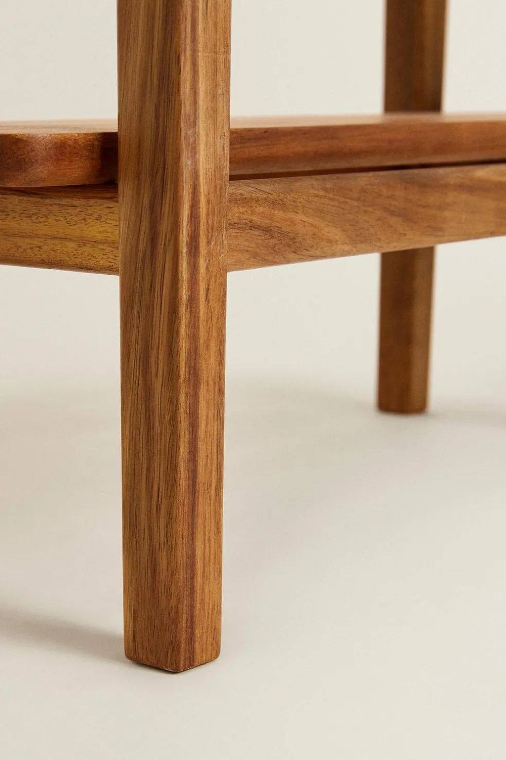 ZARA Móveis|Móveis^BANQUETA MADEIRA DE ACÁCIA Castanho