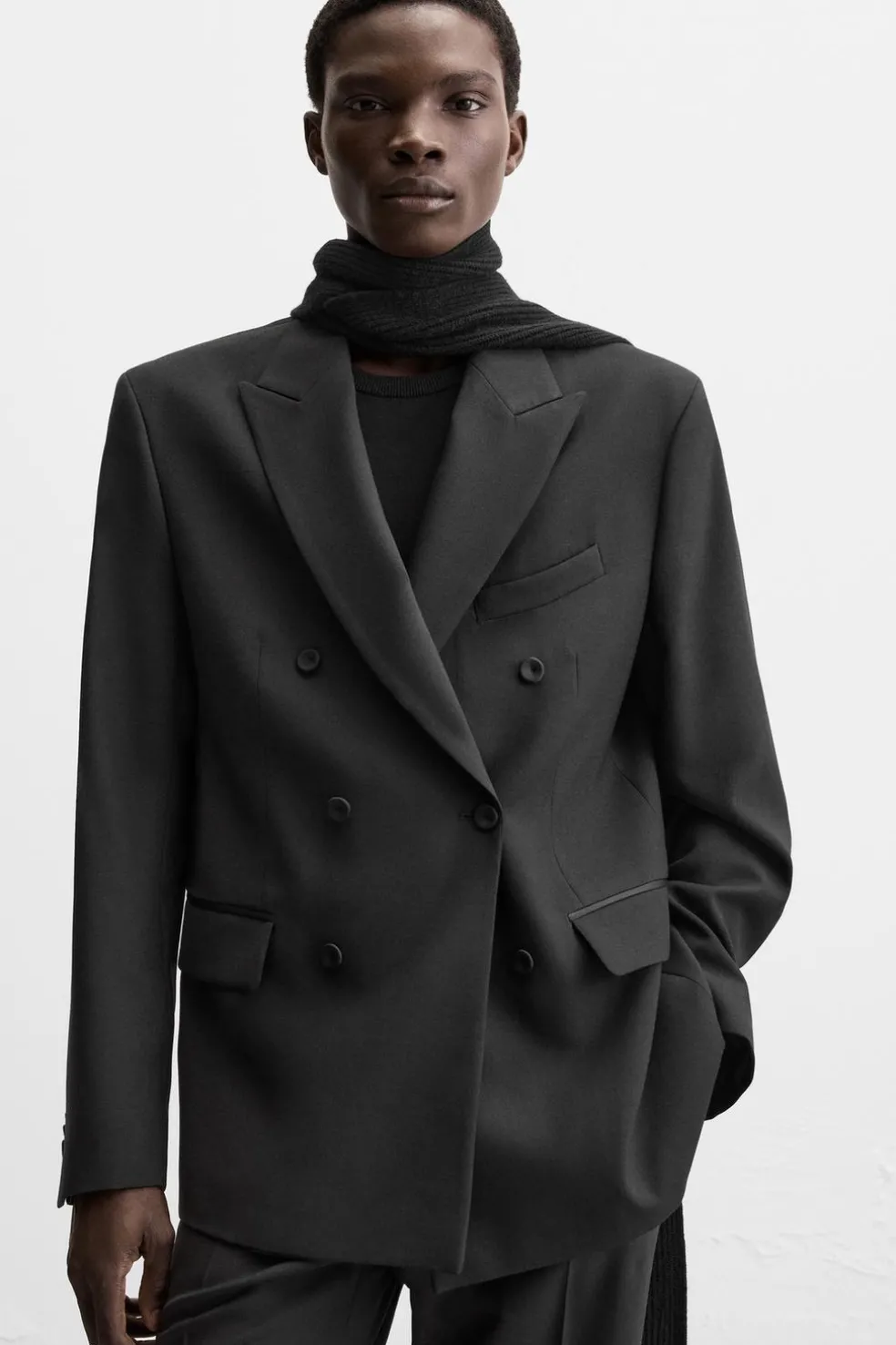 ZARA Blazers^BLAZER CRUZADO SMOKING Preto