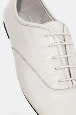 ZARA Sapatos^BLUCHER DE PELE branco