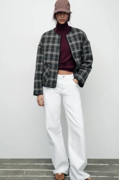 ZARA Blusões^BLUSÃO ACOLCHOADO AOS QUADRADOS Cru / Azul