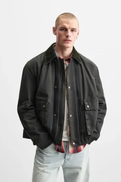 ZARA Blusões^BLUSÃO AOS QUADRADOS COM GOLA COMBINADA Preto