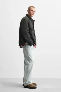 ZARA Blusões^BLUSÃO AOS QUADRADOS COM GOLA COMBINADA Preto