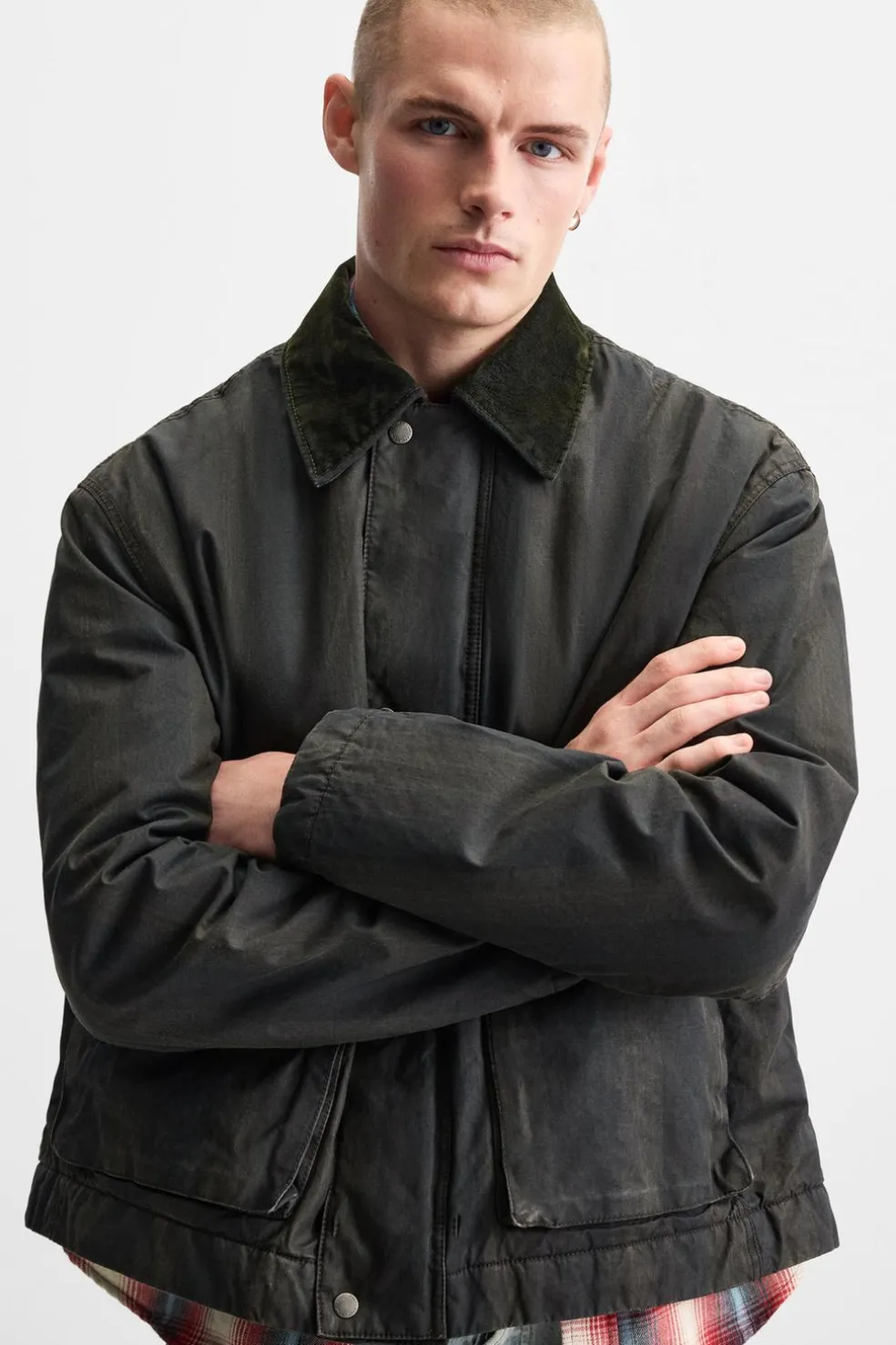 ZARA Blusões^BLUSÃO AOS QUADRADOS COM GOLA COMBINADA Preto