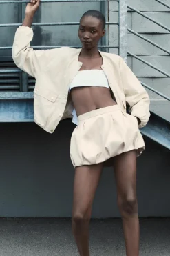 ZARA Blusões^BLUSÃO BOLSOS Cru