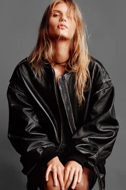 ZARA Blusões^BLUSÃO BOMBER OVERSIZE PELE Castanho-escuro