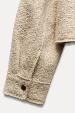 ZARA Winter Layersnew|Blusões^BLUSÃO BOUCLÉ COM BOLSOS DE CHAPA Bege