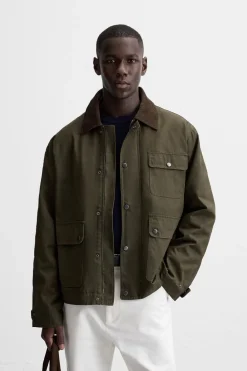 ZARA Blusões^BLUSÃO COM BOLSOS E GOLA EM CONTRASTE Caqui