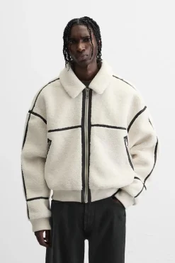 ZARA Vestuário De Inverno|Blusões^BLUSÃO COM EFEITO DE PELO ENCARACOLADO CONTRASTANTE Branco-marfim