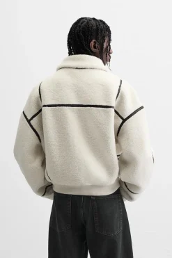 ZARA Vestuário De Inverno|Blusões^BLUSÃO COM EFEITO DE PELO ENCARACOLADO CONTRASTANTE Branco-marfim