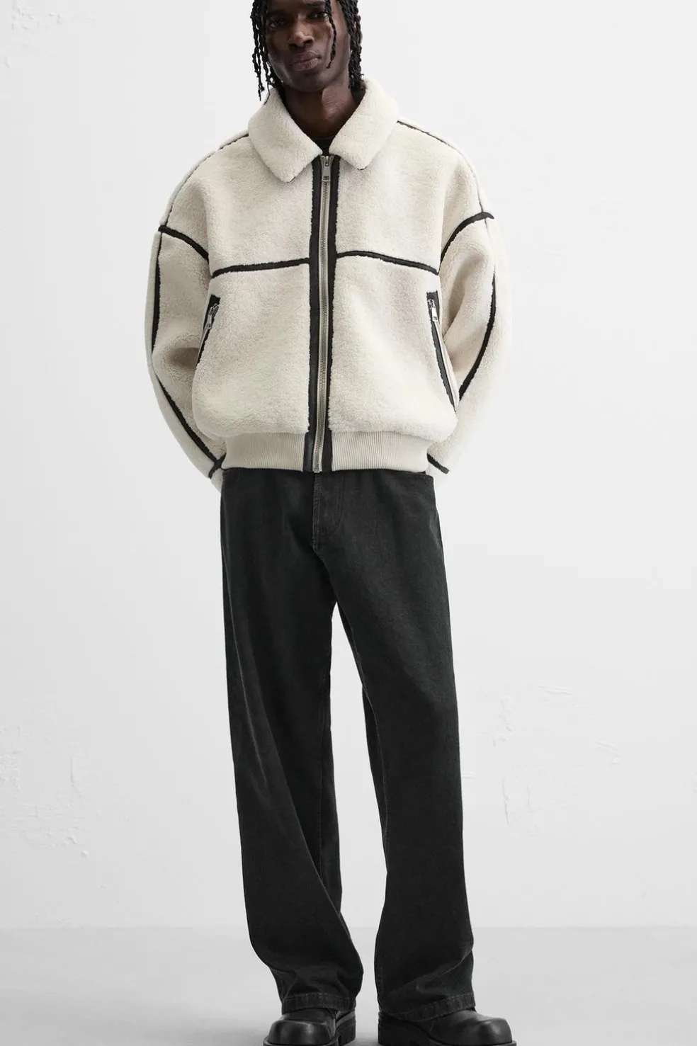 ZARA Vestuário De Inverno|Blusões^BLUSÃO COM EFEITO DE PELO ENCARACOLADO CONTRASTANTE Branco-marfim