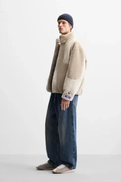 ZARA Vestuário De Inverno|Blusões^BLUSÃO COM EFEITO DE PELO ENCARACOLADO COLOR BLOCK Bege