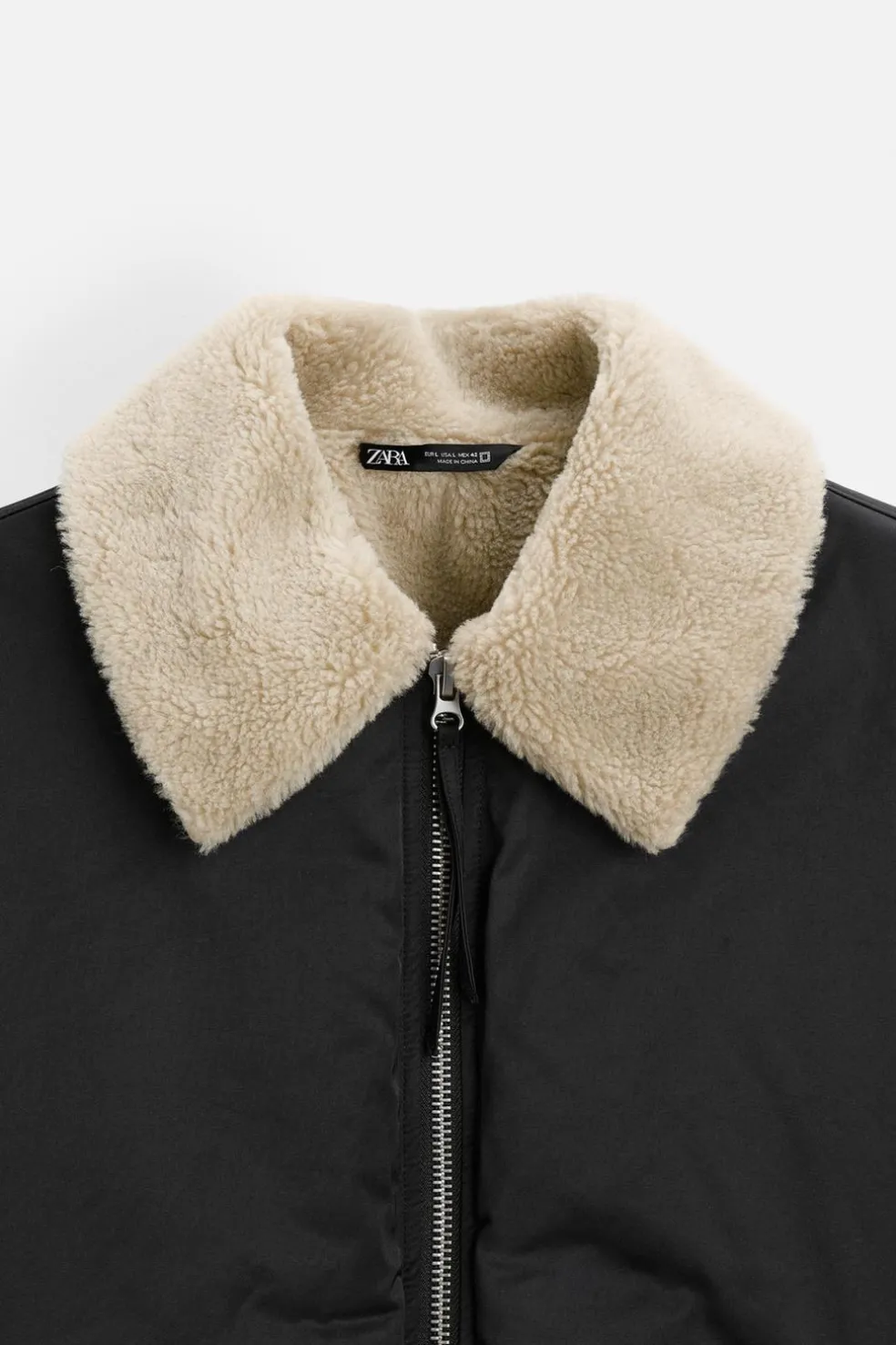 ZARA Vestuário De Inverno|Blusões^BLUSÃO COM GOLA COMBINADA Preto