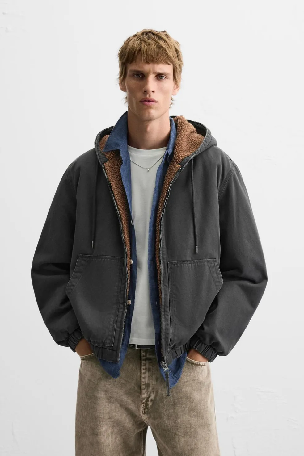 ZARA Vestuário De Inverno|Blusões^BLUSÃO COMBINADO CAPUZ Preto