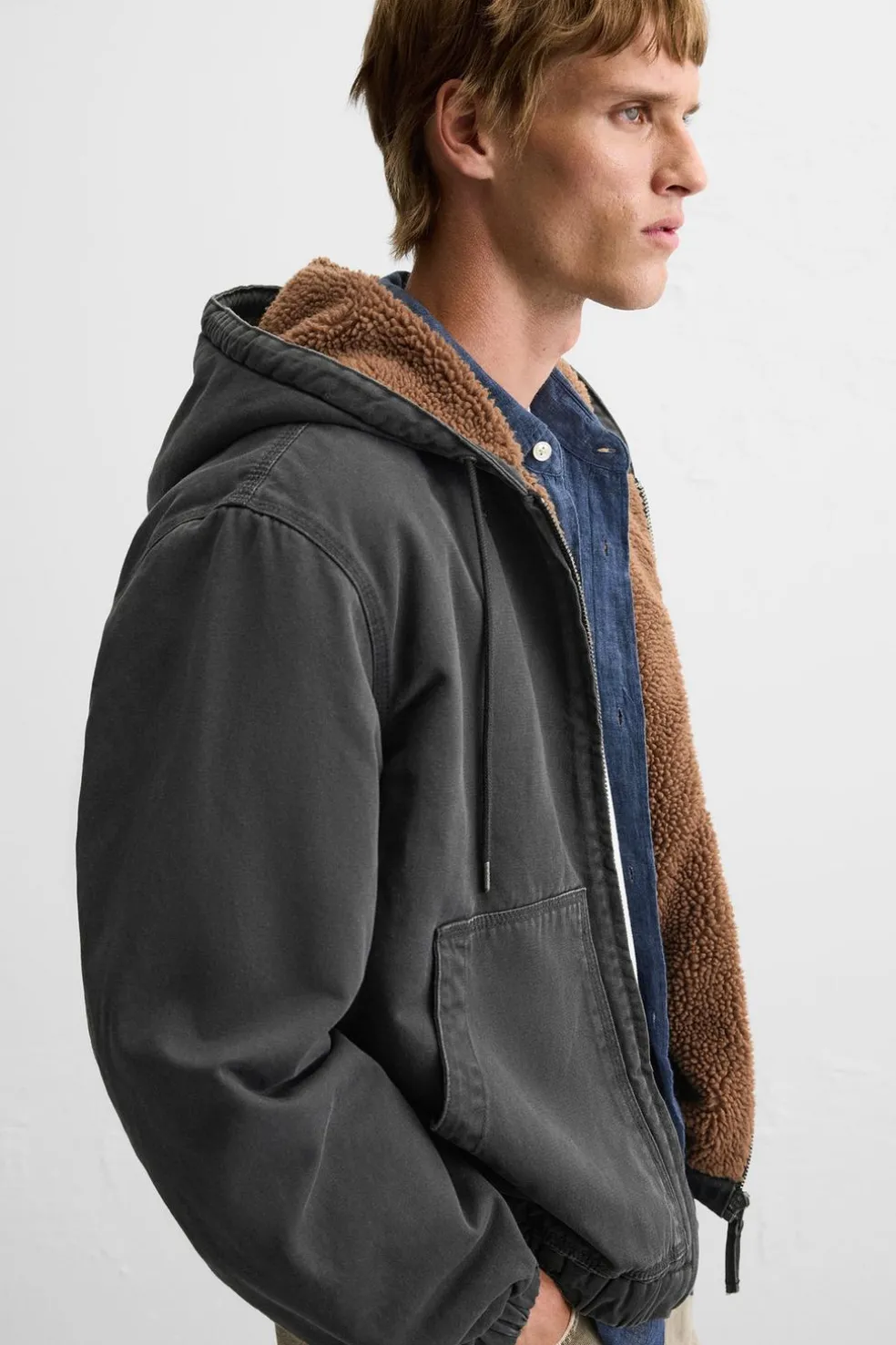 ZARA Vestuário De Inverno|Blusões^BLUSÃO COMBINADO CAPUZ Preto