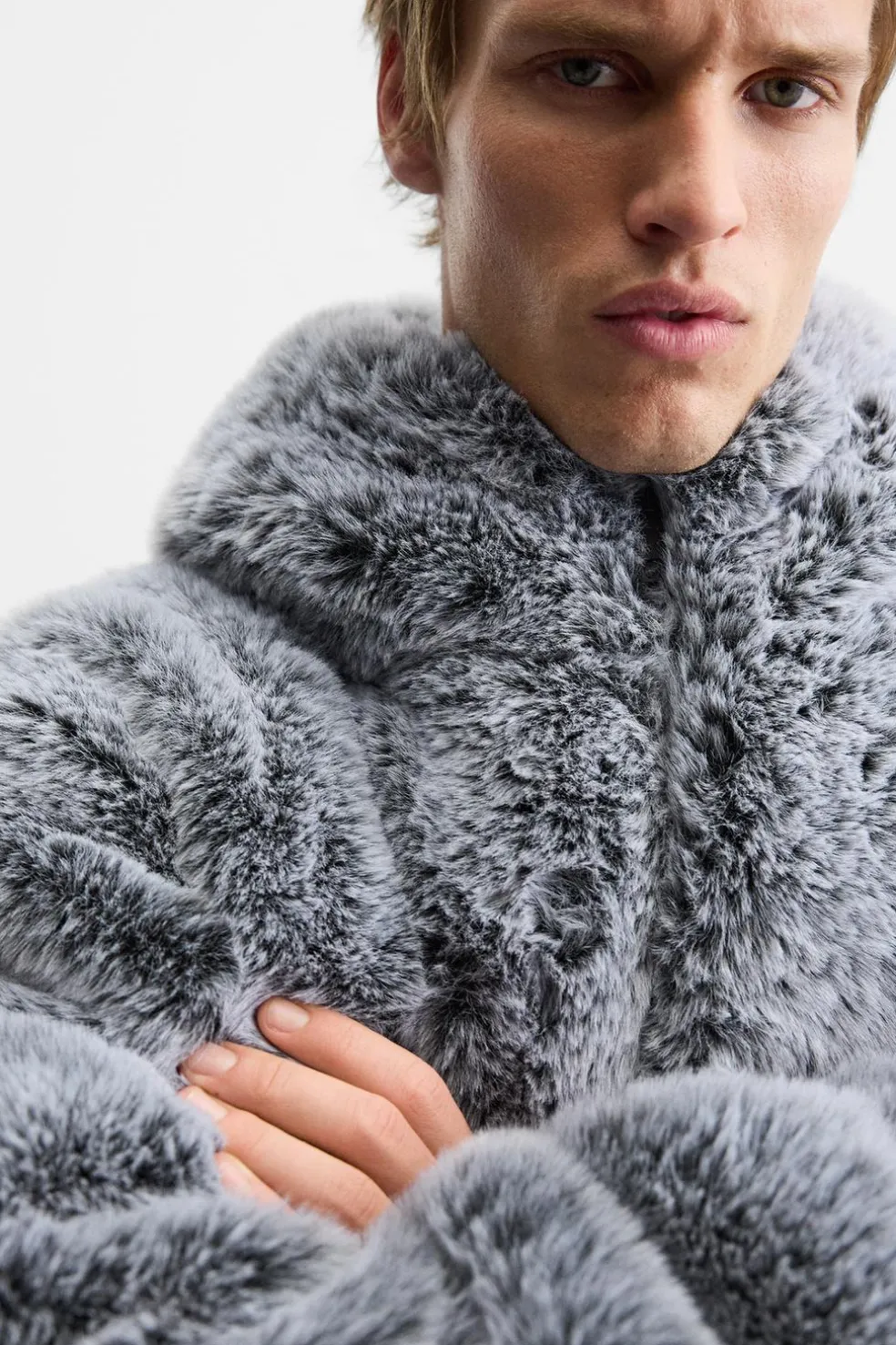 ZARA Vestuário De Inverno|Blusões^BLUSÃO CROPPED EFEITO DE PELO Gelo
