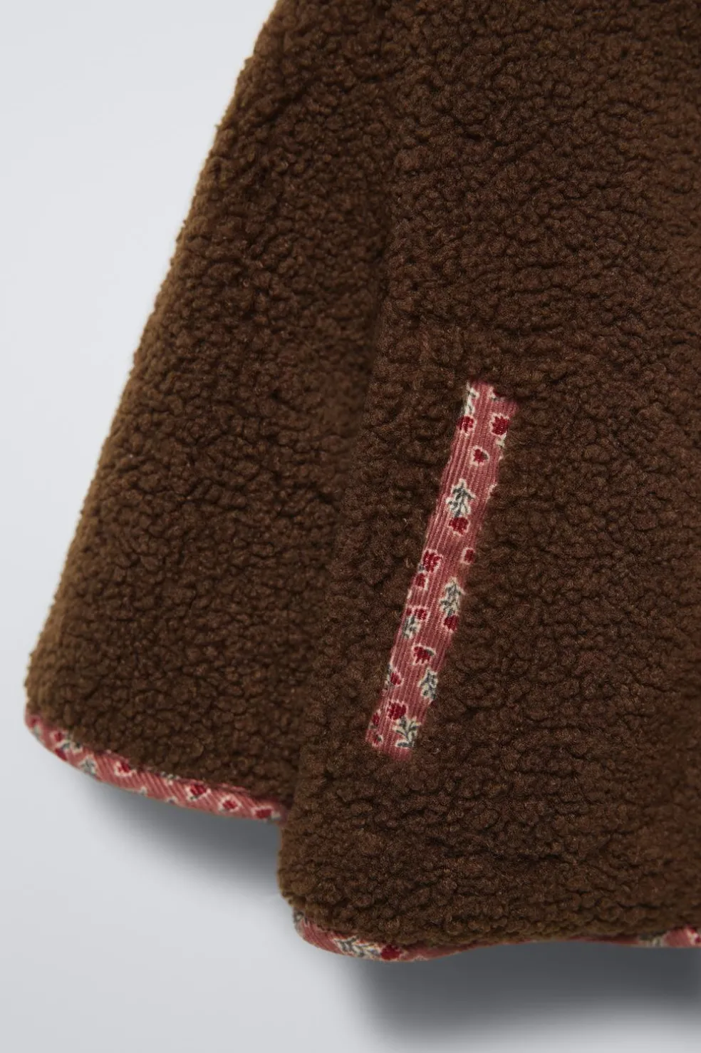 BLUSÃO DE PELO SINTÉTICO ENCARACOLADO COM FLORES-ZARA Cheap