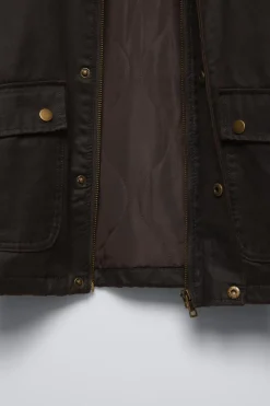 BLUSÃO ENCERADO COM CAPUZ AMOVÍVEL-ZARA Best Sale