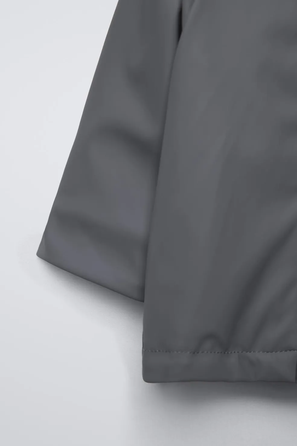 BLUSÃO ENGOMADO WATER RESISTANT-ZARA Shop