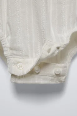 BODY DE DECOTE COM FOLHO-ZARA Store