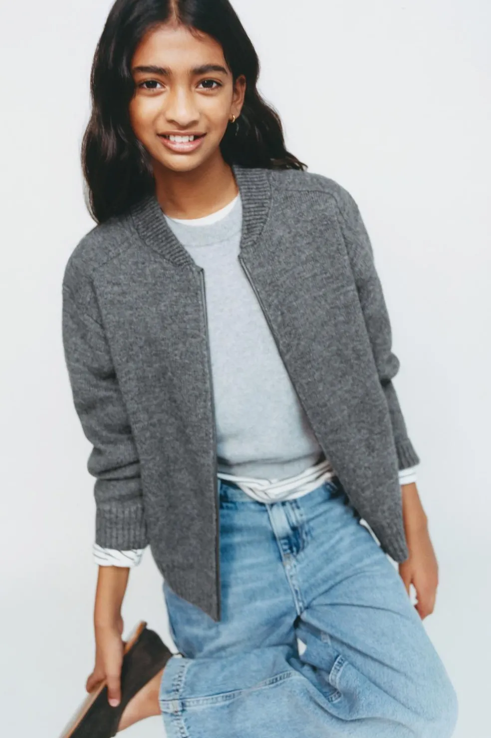 BOMBER DE MALHA COM FECHO DE CORRER E LÃ-ZARA Outlet