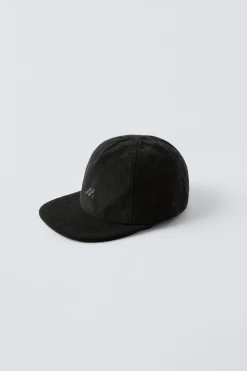 BONÉ POLAR COM LOGÓTIPO-ZARA Cheap