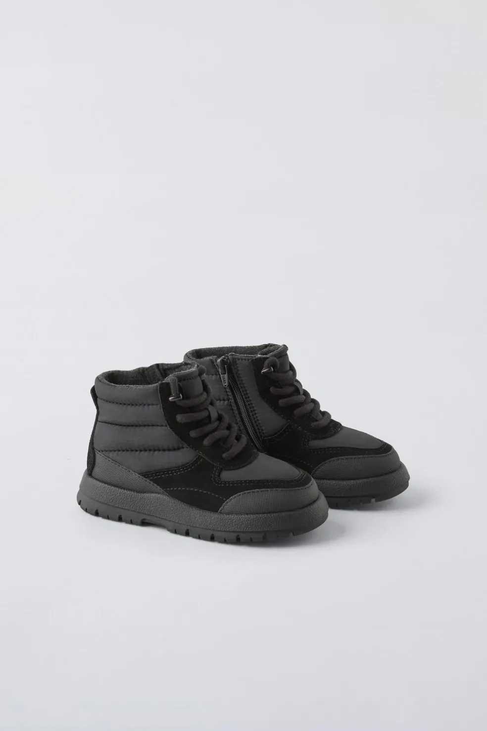 BOTA ACOLCHOADA COM CORDÕES-ZARA Outlet