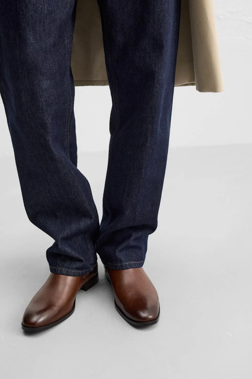 ZARA Vestuário De Inverno|Sapatos^BOTA CHELSEA PONTA Torrado-escuro