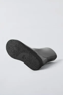 BOTA COM EFEITO ENVERNIZADO-ZARA Shop
