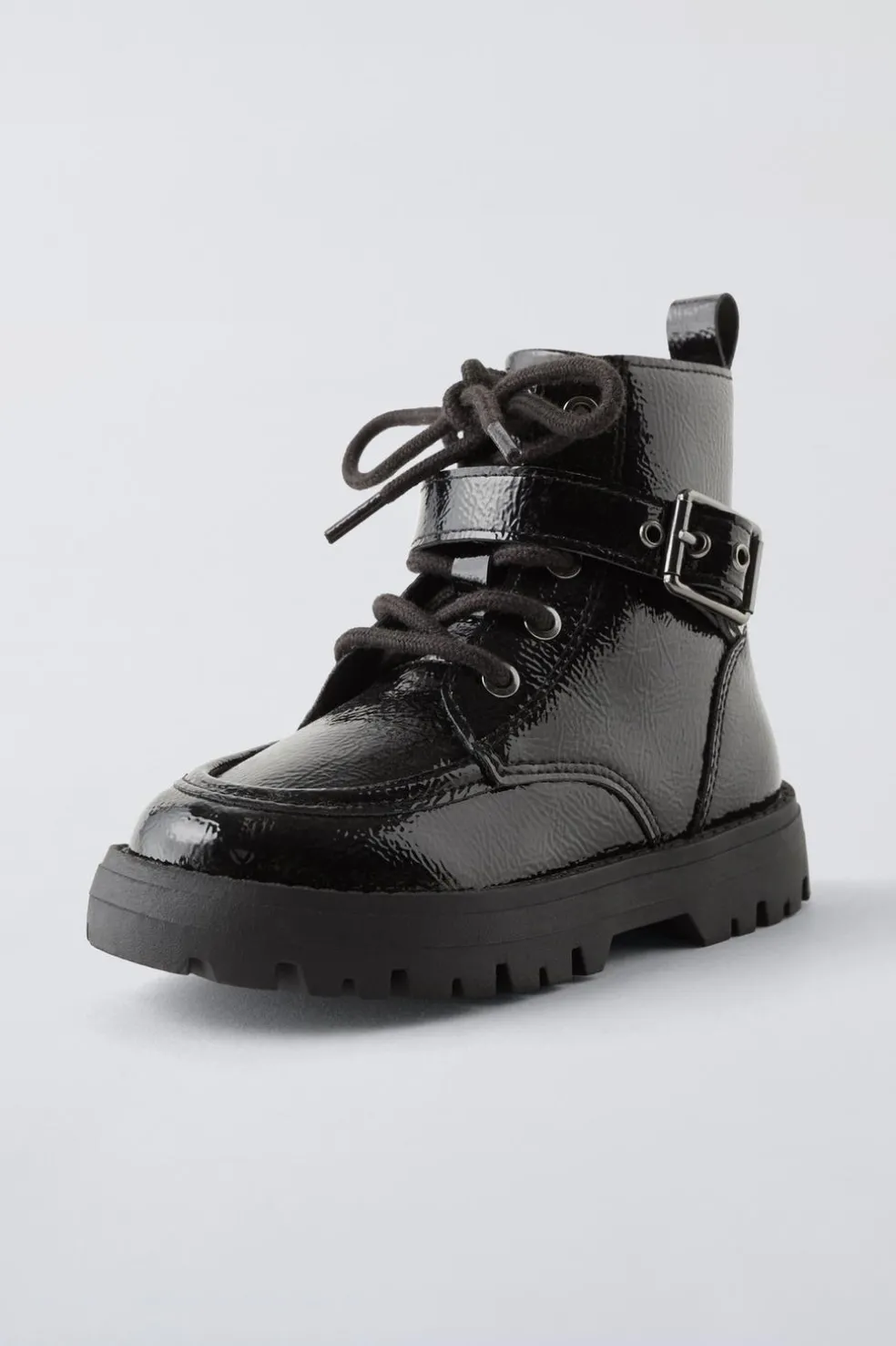 BOTA COM FIVELA-ZARA Store