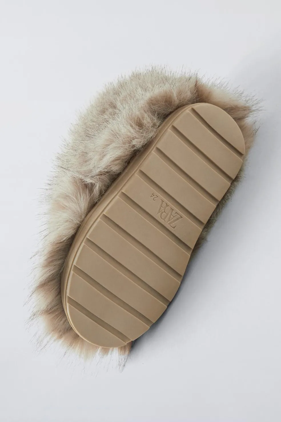 BOTA COM PELO-ZARA Best Sale