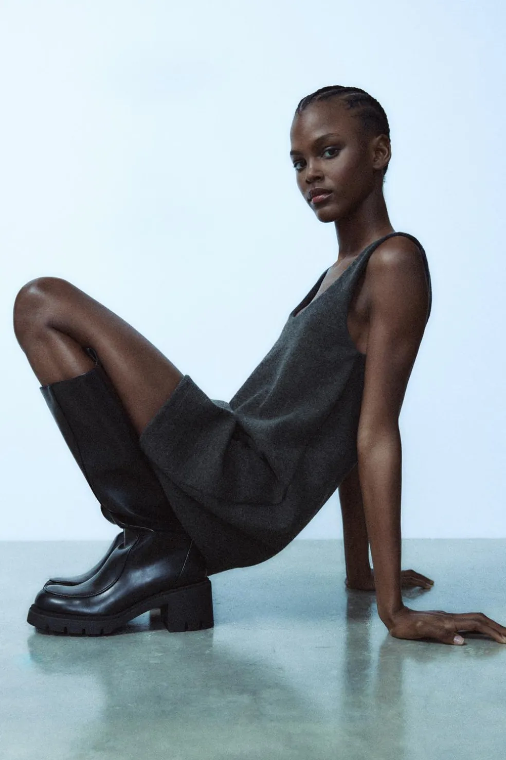 ZARA Sapatos^BOTA COM TACÃO E SOLA DENTADA Preto