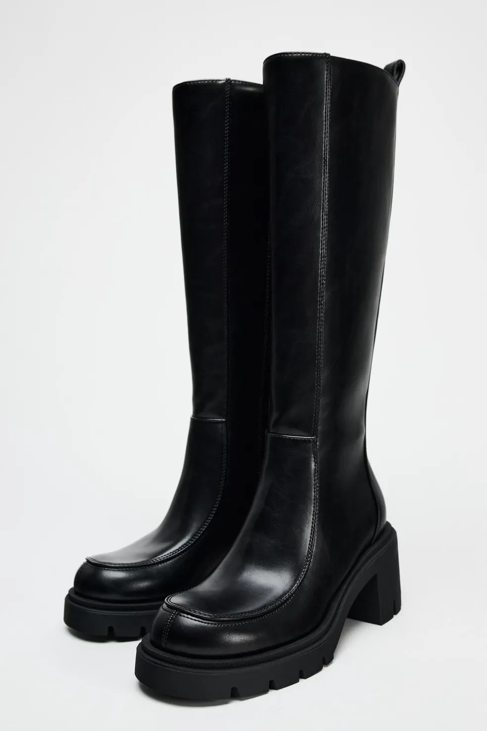 ZARA Sapatos^BOTA COM TACÃO E SOLA DENTADA Preto