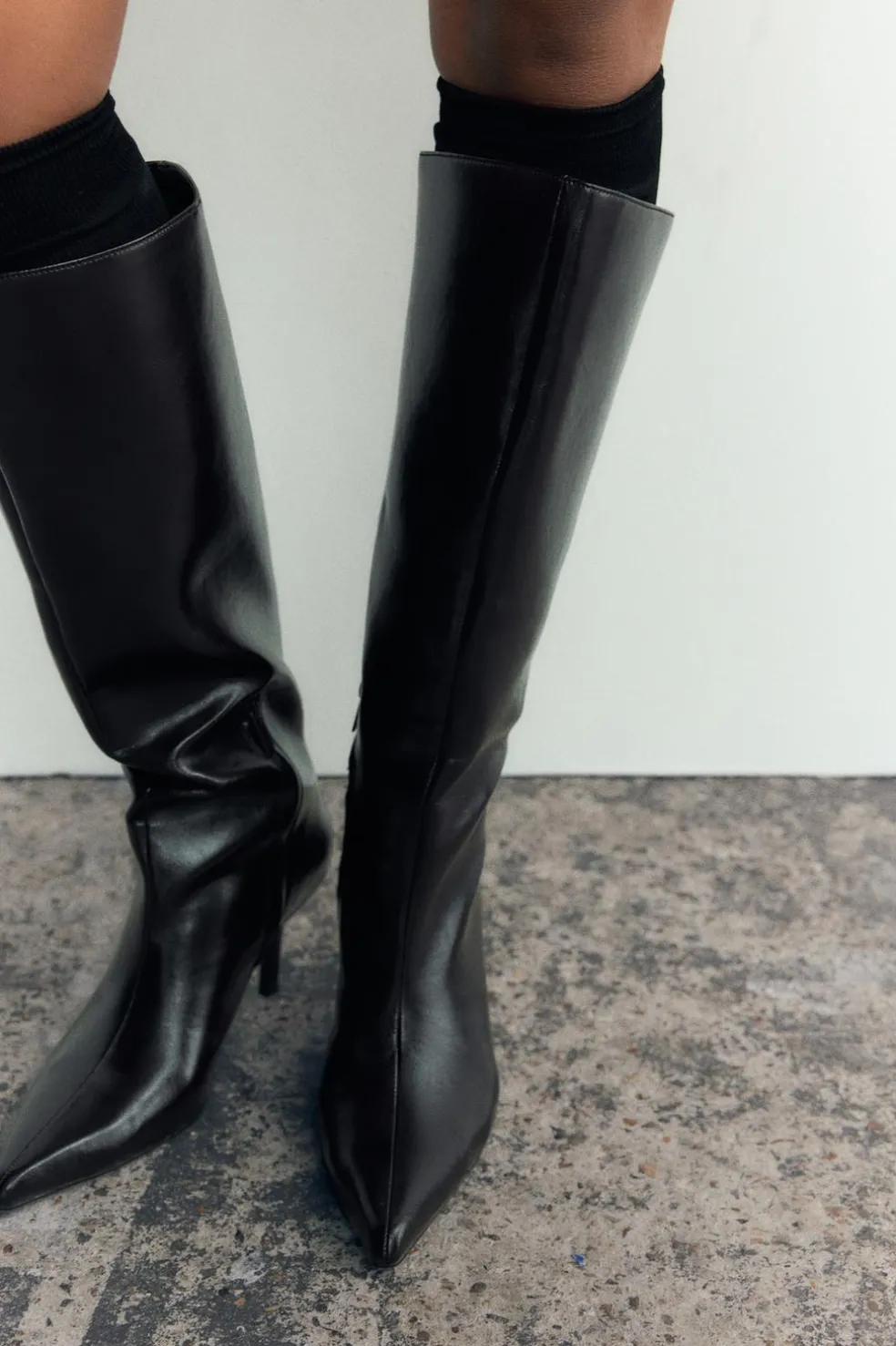 ZARA Sapatos^BOTA COM TACÃO FINO Castanho