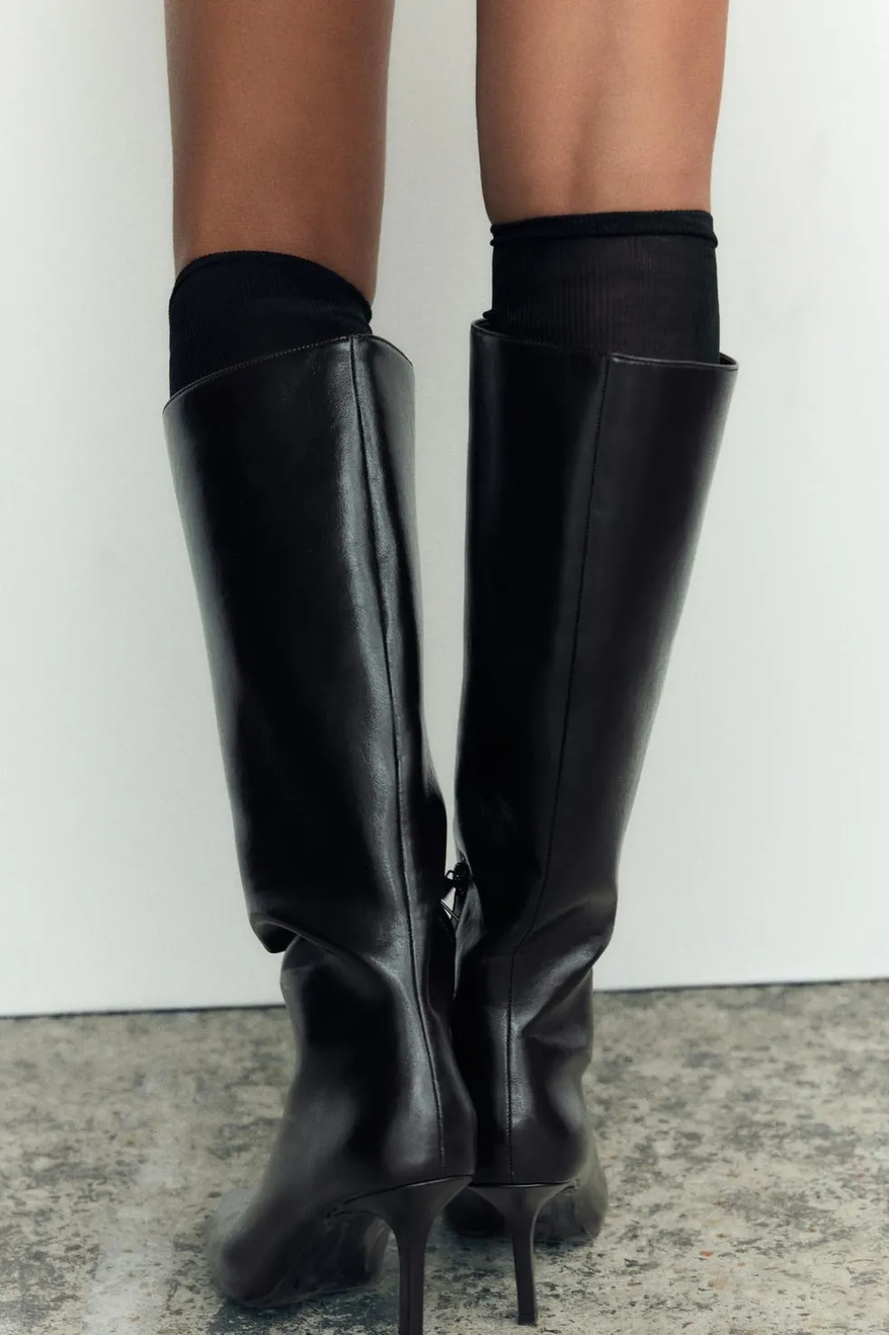ZARA Sapatos^BOTA COM TACÃO FINO Castanho