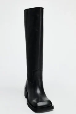ZARA Sapatos^BOTA DE PELE COM ACABAMENTO EM PONTA QUADRADA Preto