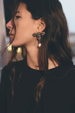ZARA Acessórios / Bijuteria^BRINCOS ABELHA COM JOIAS Dourado
