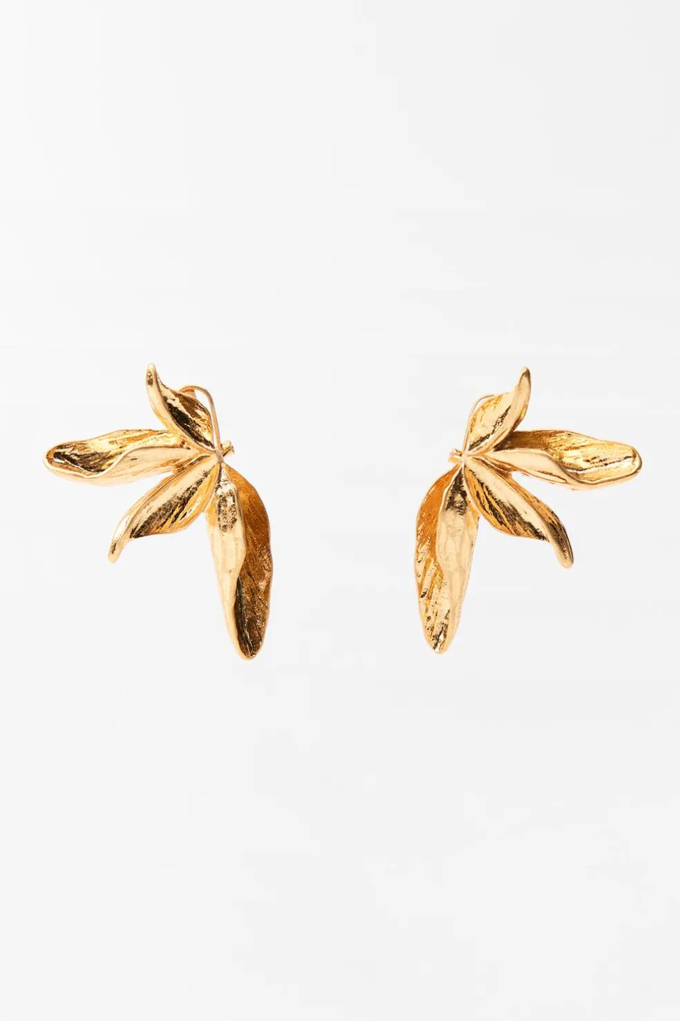 ZARA Acessórios / Bijuteria^BRINCOS COM FORMA DE FOLHAS Dourado