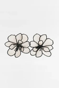 ZARA Acessórios / Bijuteria^BRINCOS FLOR Cru