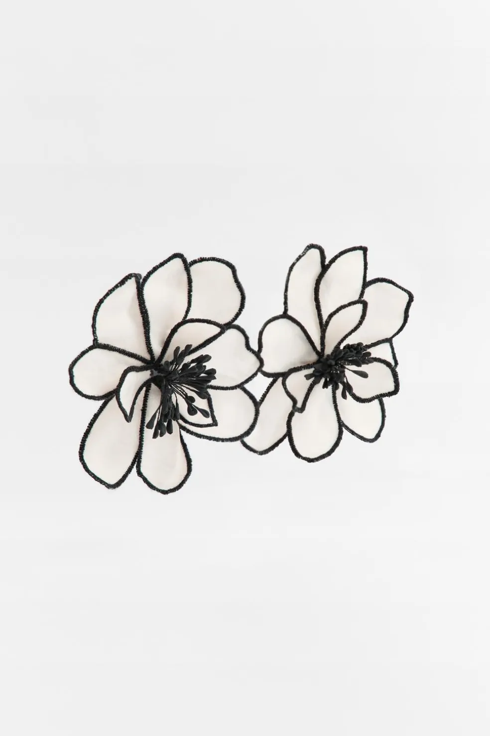 ZARA Acessórios / Bijuteria^BRINCOS FLOR Cru